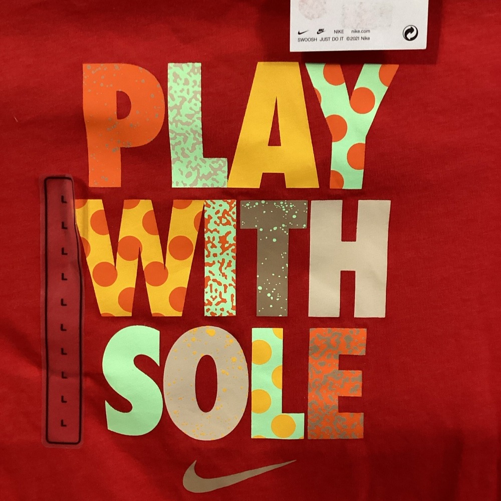 Nike Kids Play With Sole Graphic T-Shirt Red Short Sleeve FV5343-657 Size L NWT - Picture 4 of 6